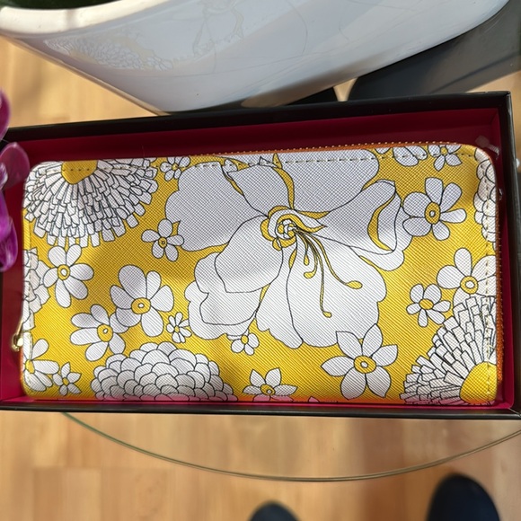 Trina Turk Yellow and White Floral Wallet - Picture 2 of 10